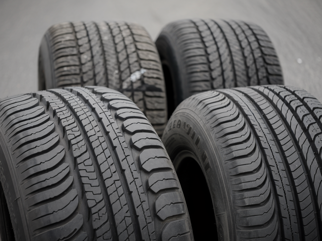 Quel choix de pneus pour alternance ville/autoroute et pour 20 000 km par an sans sacrifier la longévité