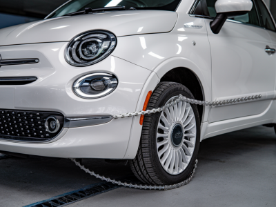Kit chaîne vs kit courroie: lequel privilégier pour une fiat 500 hybride